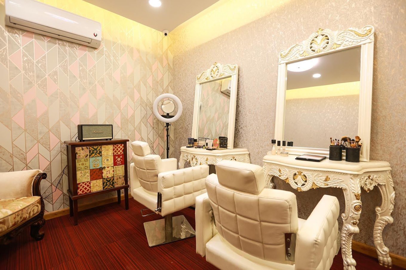 Salon